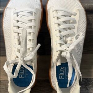 Flux Knit Adapt Trainer - W8.5